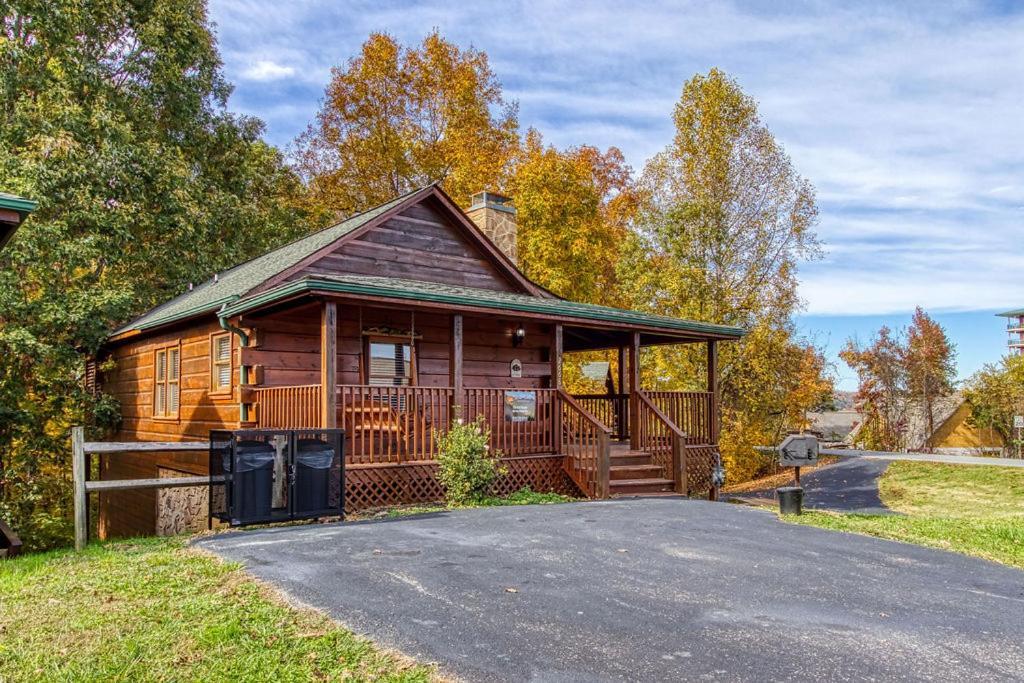 The Nut House, Hot Tub, Game Room, Wifi, 1089 Free Tickets Each Paid Day, Dollywood And More! Pigeon Forge Esterno foto