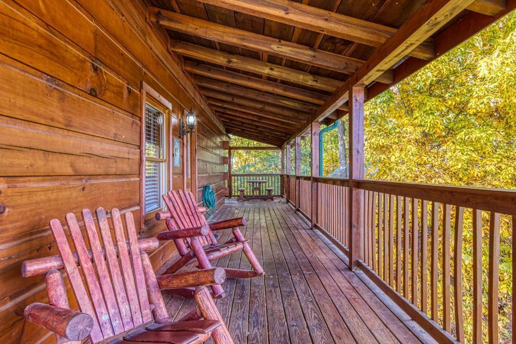 The Nut House, Hot Tub, Game Room, Wifi, 1089 Free Tickets Each Paid Day, Dollywood And More! Pigeon Forge Esterno foto
