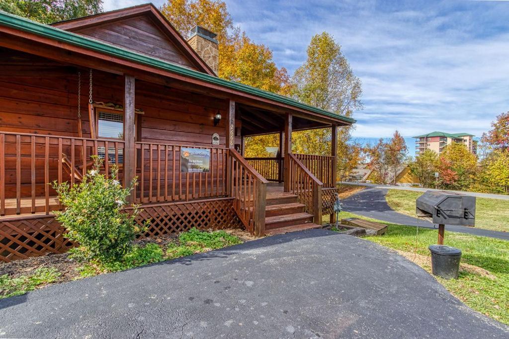 The Nut House, Hot Tub, Game Room, Wifi, 1089 Free Tickets Each Paid Day, Dollywood And More! Pigeon Forge Esterno foto